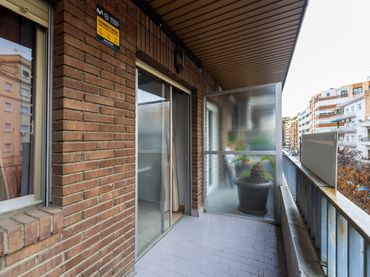 Piso con ascensor en venta en Calle ALHAMAR