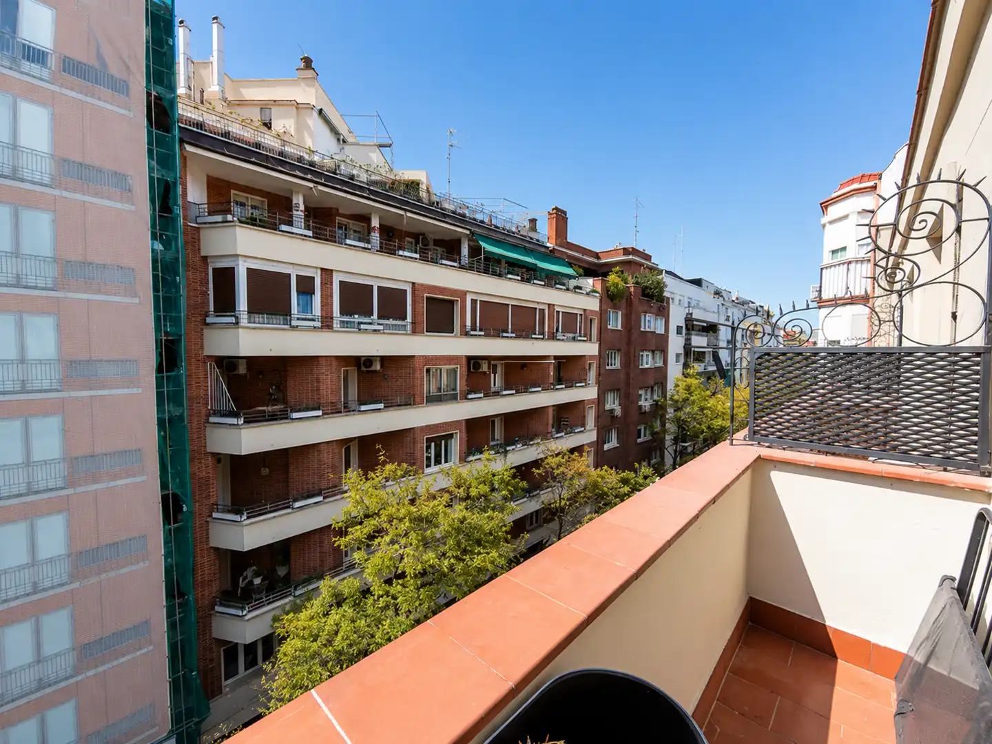 Appartement avec ascenseur à vendre à general pardiñas 103