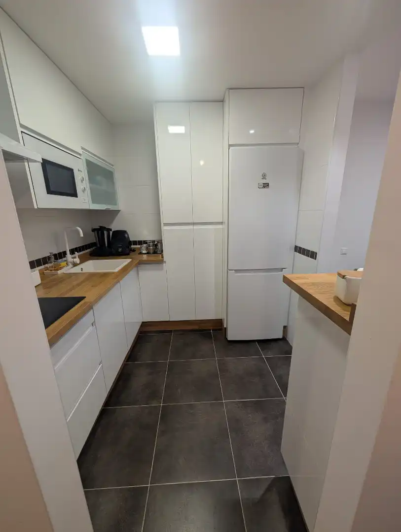 Küche von Wohnung zur Miete in Foz mit Heizung, Abstellraum und Möbliert