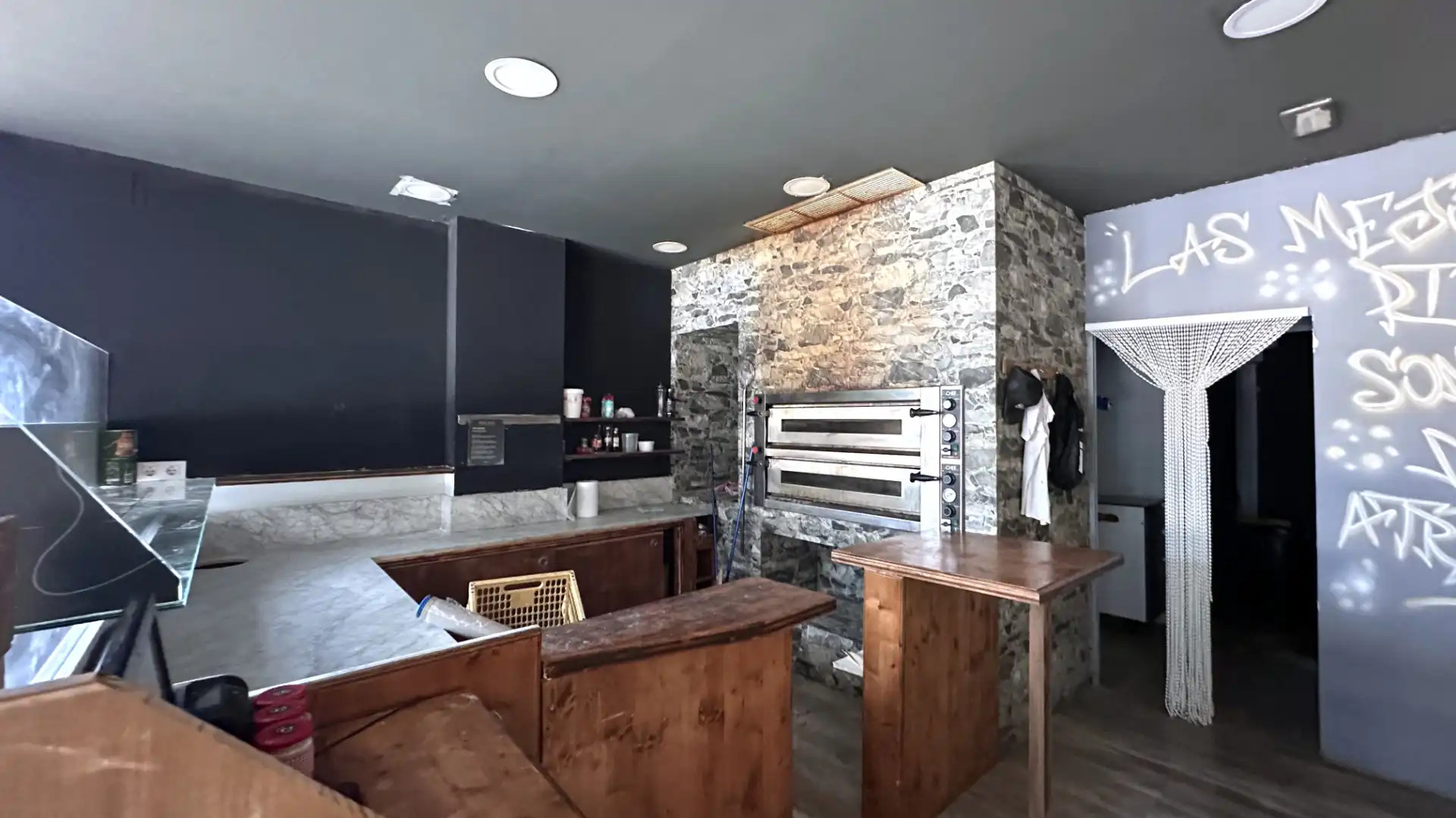 Cocina de Local en venta en Olot con Aire acondicionado y Parquet