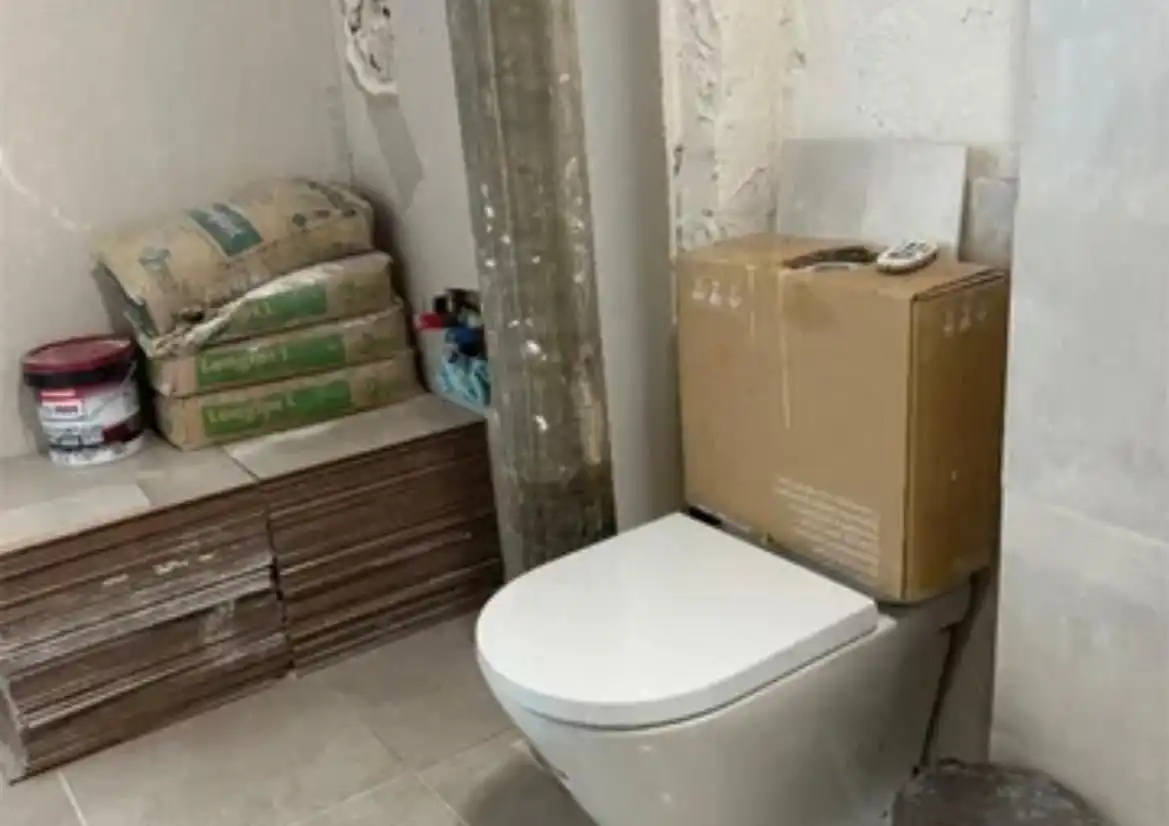Baño de Apartamento en venta en Benidorm con Terraza y Piscina comunitaria