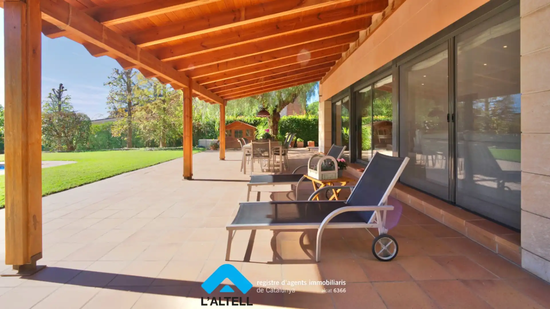 Terraza de Casa o chalet en venta en L'Ametlla del Vallès con Aire acondicionado, Calefacción y Jardín privado