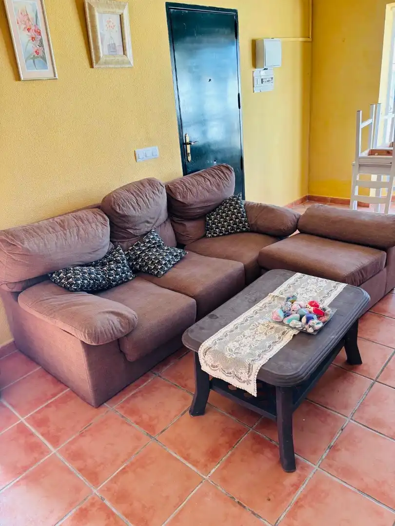 Sala d'estar de Casa o xalet en venda en Chiclana de la Frontera amb Jardí privat, Traster i Piscina