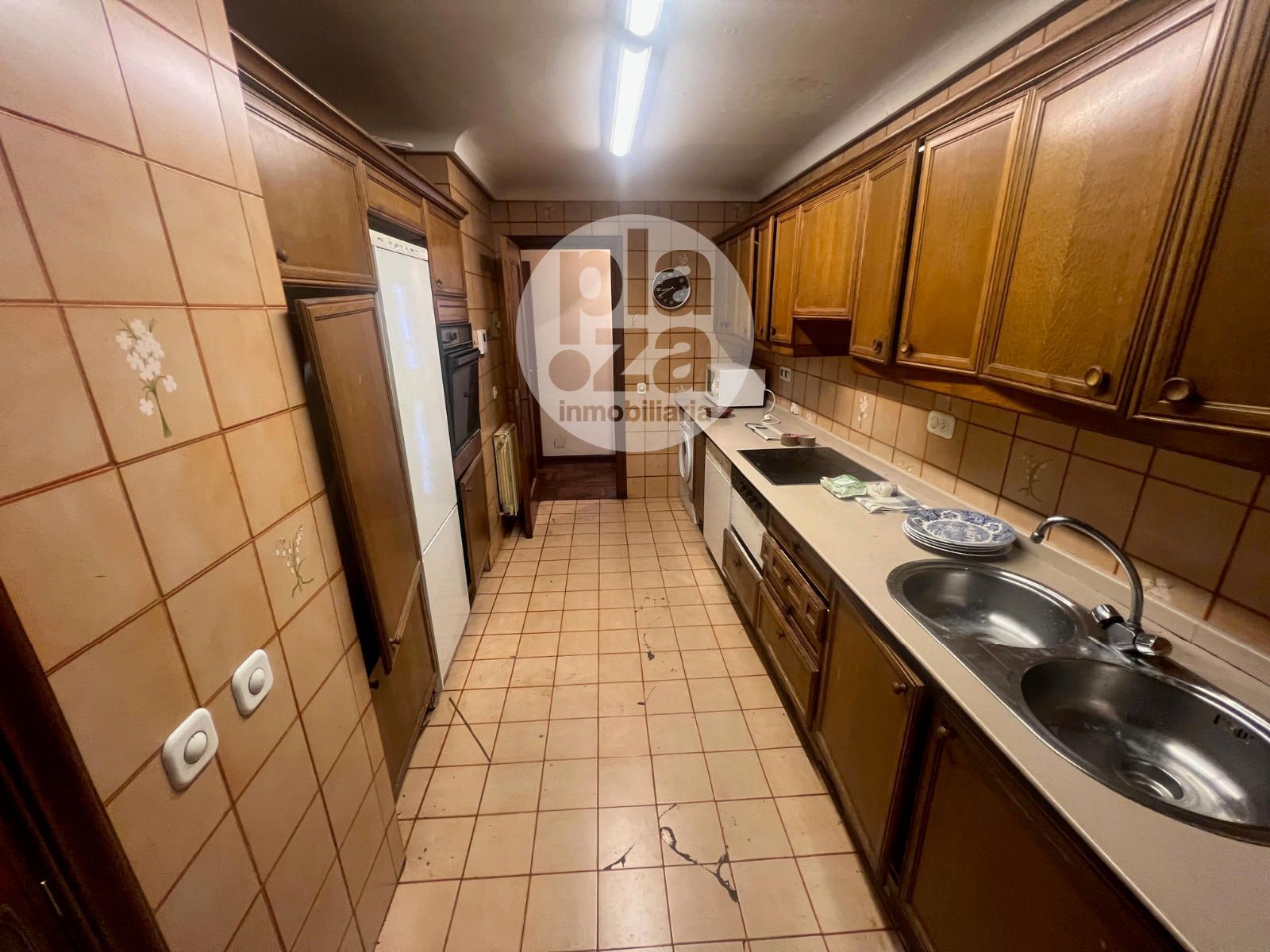 Kitchen of Flat for sale in Burgos Capital  with Heating and Terrace
