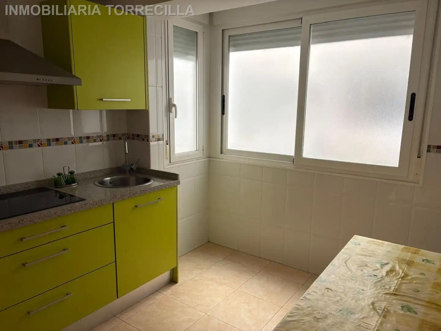 Cuina de Pis en venda en Valladolid amb Moblat i TV
