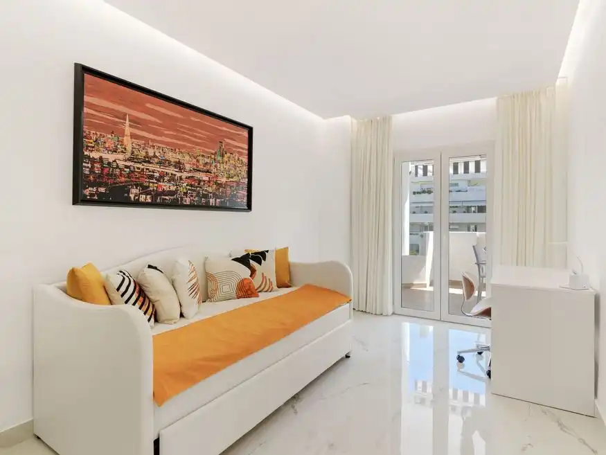 Apartament amb piscina en venda a Nueva Andalucía, imagen 16