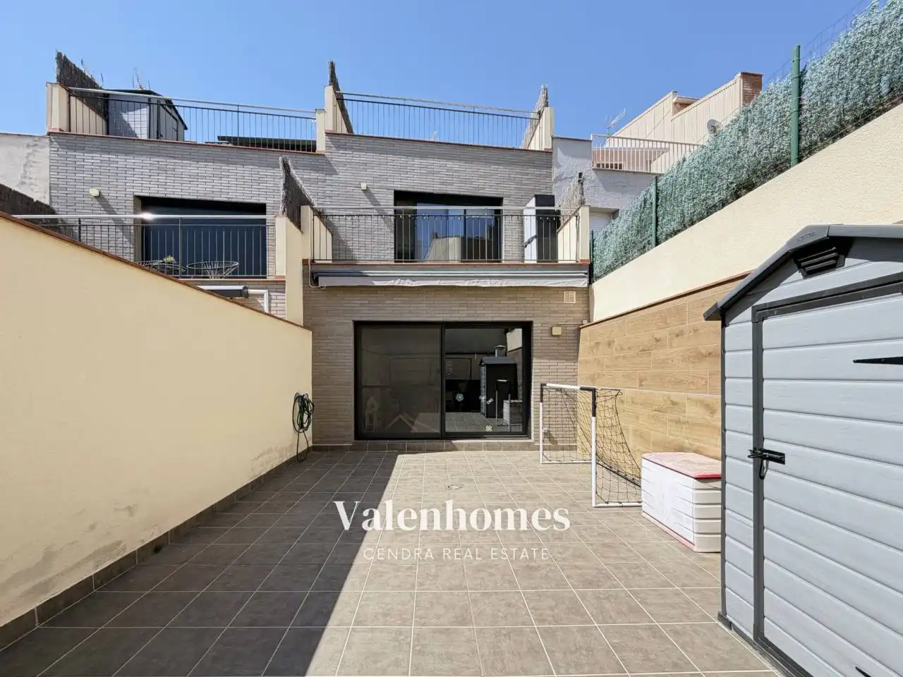 Vista exterior de Casa o xalet en venda en Terrassa amb Aire condicionat, Calefacció i Terrassa