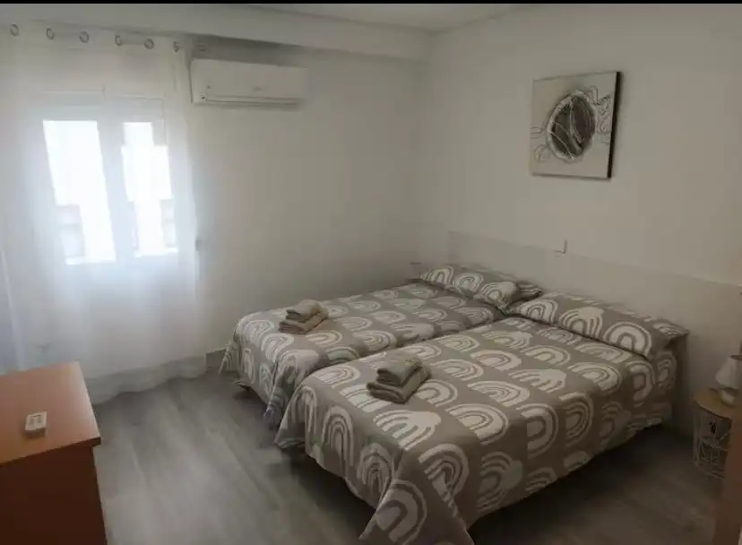 Habitación de Piso de alquiler en Sagunto / Sagunt con Aire acondicionado, Calefacción y Amueblado
