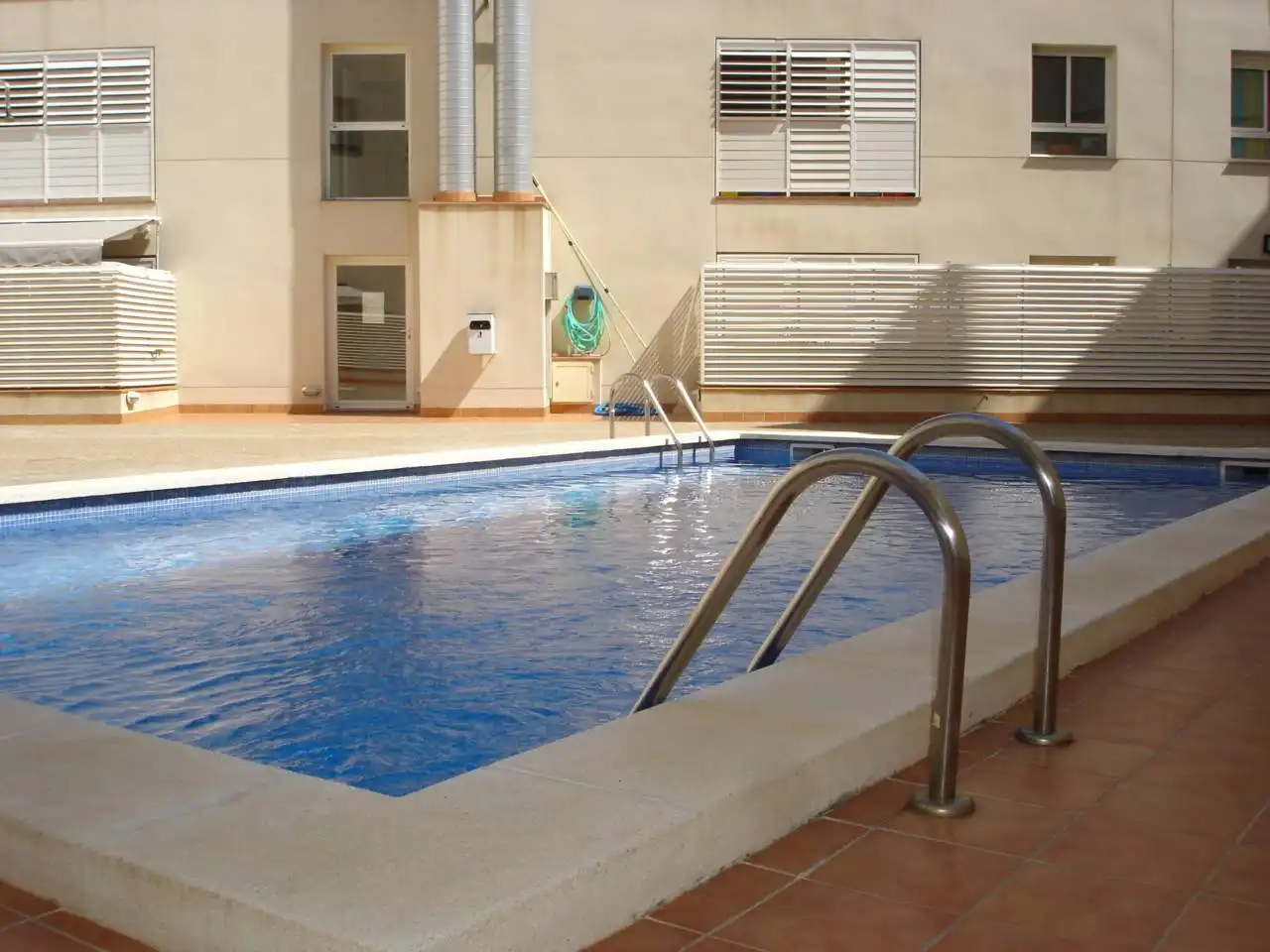Schwimmbecken von Wohnung zum Verkauf in Vila-seca mit Klimaanlage, Heizung und Balkon