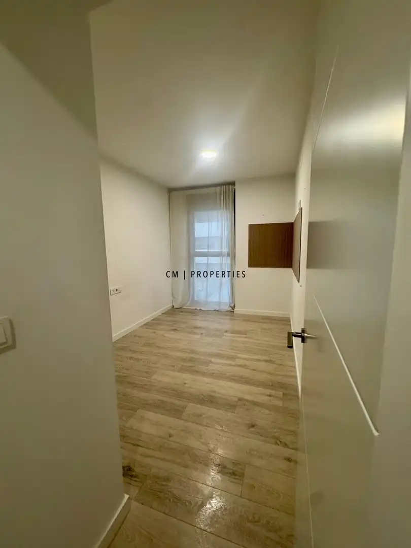 Habitación de Piso de alquiler en Valencia con Aire acondicionado, Calefacción y Parquet