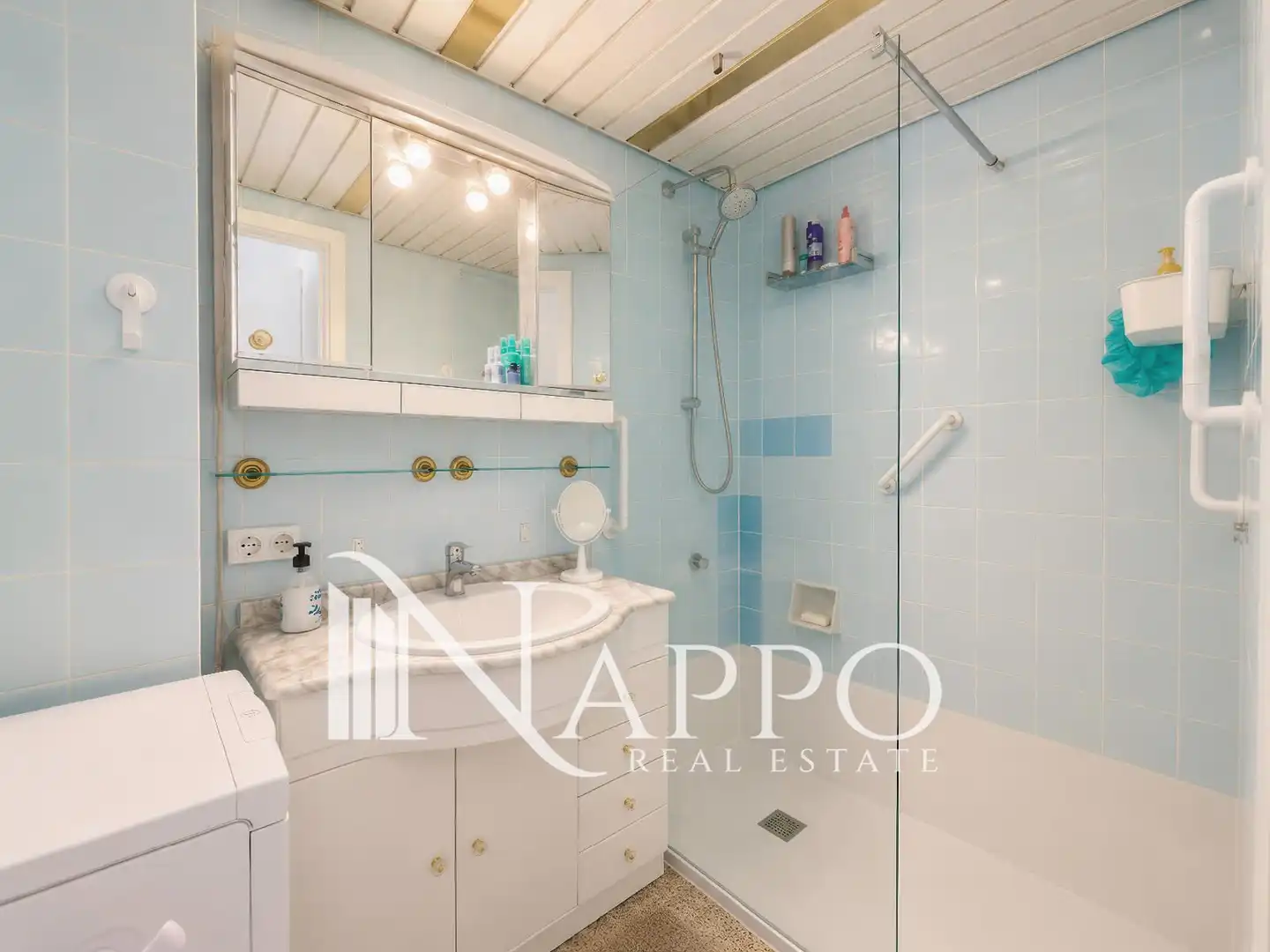 Baño de Piso en venta en Calvià con Aire acondicionado, Terraza y Piscina