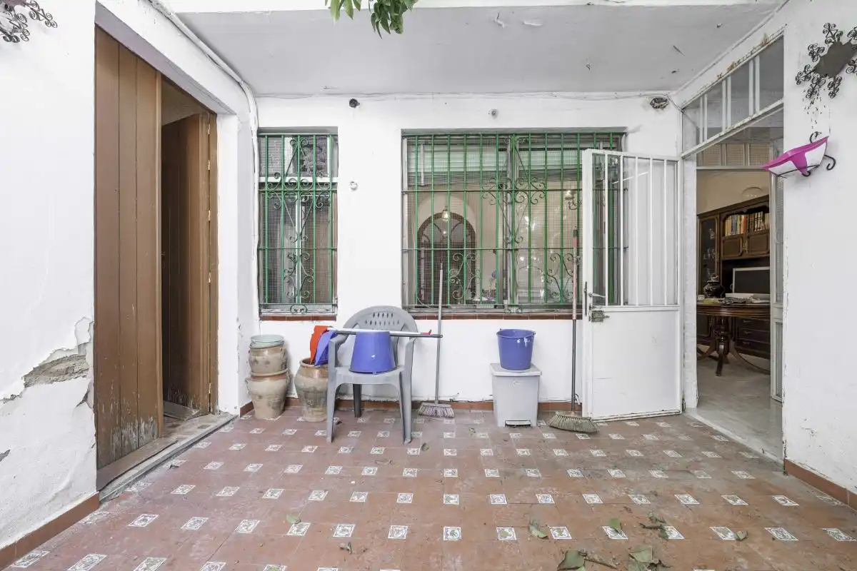 Vista exterior de Casa adosada en venta en Camas con Calefacción, Terraza y Balcón