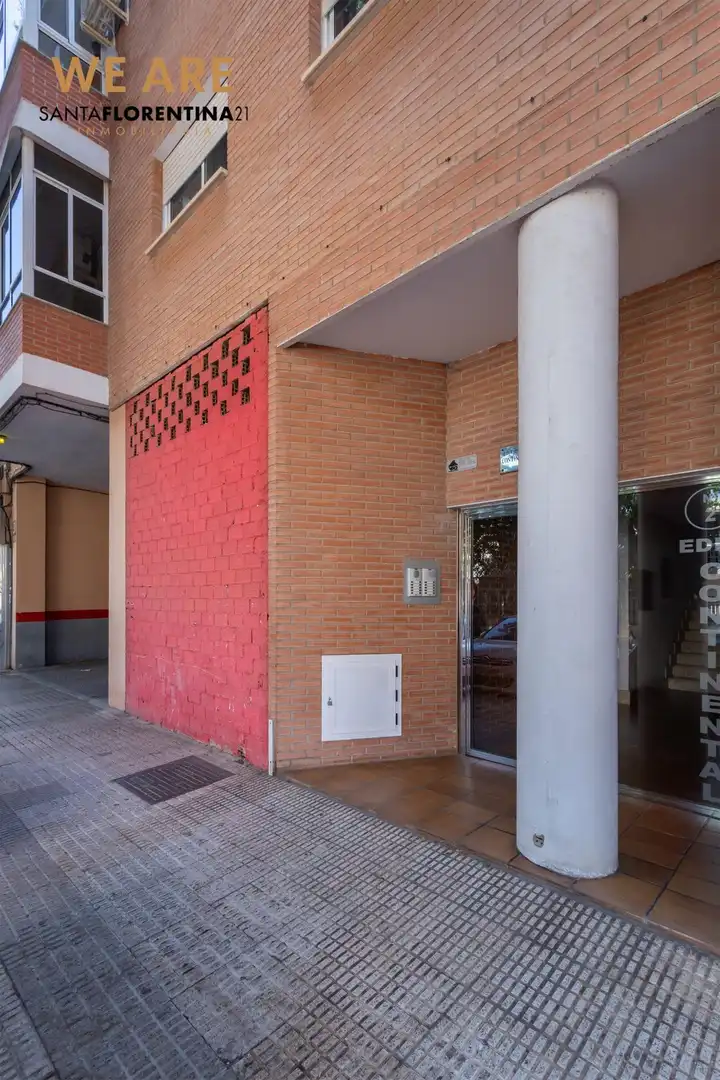 Vista exterior de Pis en venda en Cartagena amb Traster i Alarma
