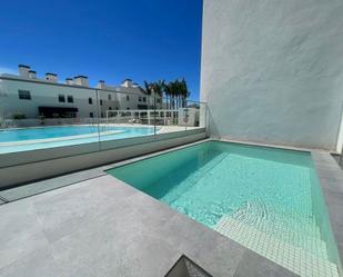 Swimming pool of Apartment to rent in Mijas  with Air Conditioner and Terrace