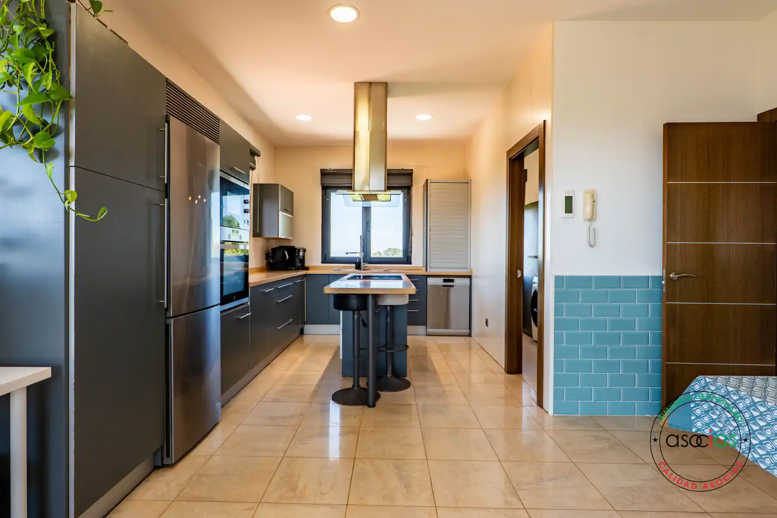 Cocina de Casa o chalet en venta en Gijón  con Calefacción, Jardín privado y Terraza