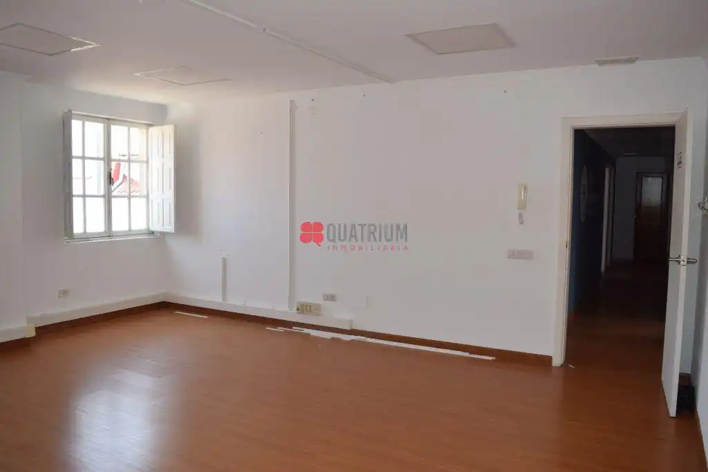 Piso en venta en Santiago de Compostela 