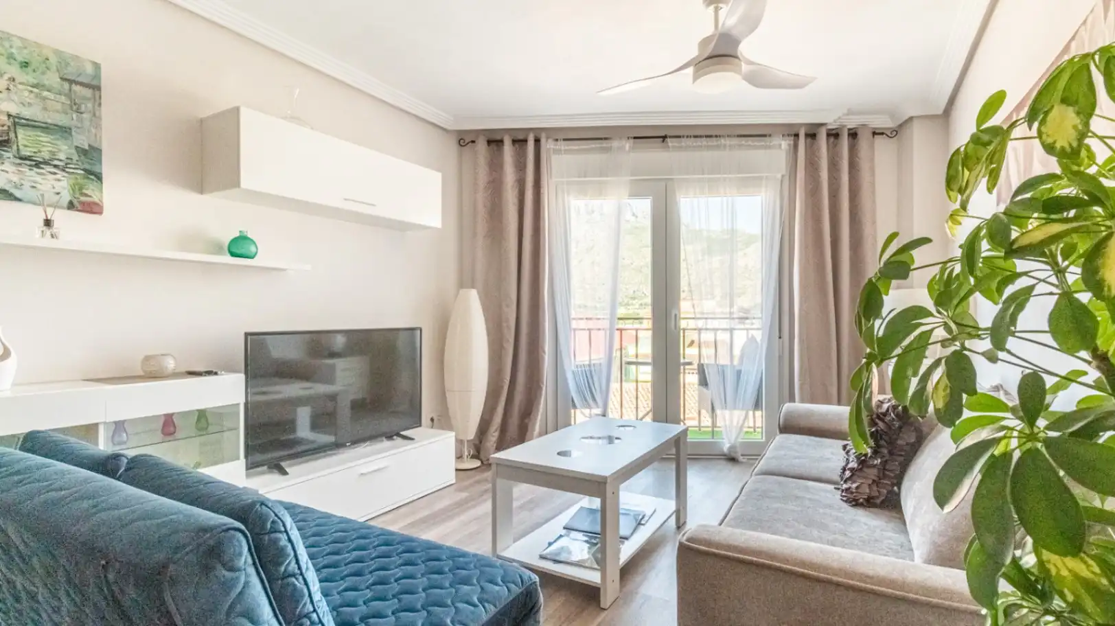 Flat with terrace for sale in El Verger