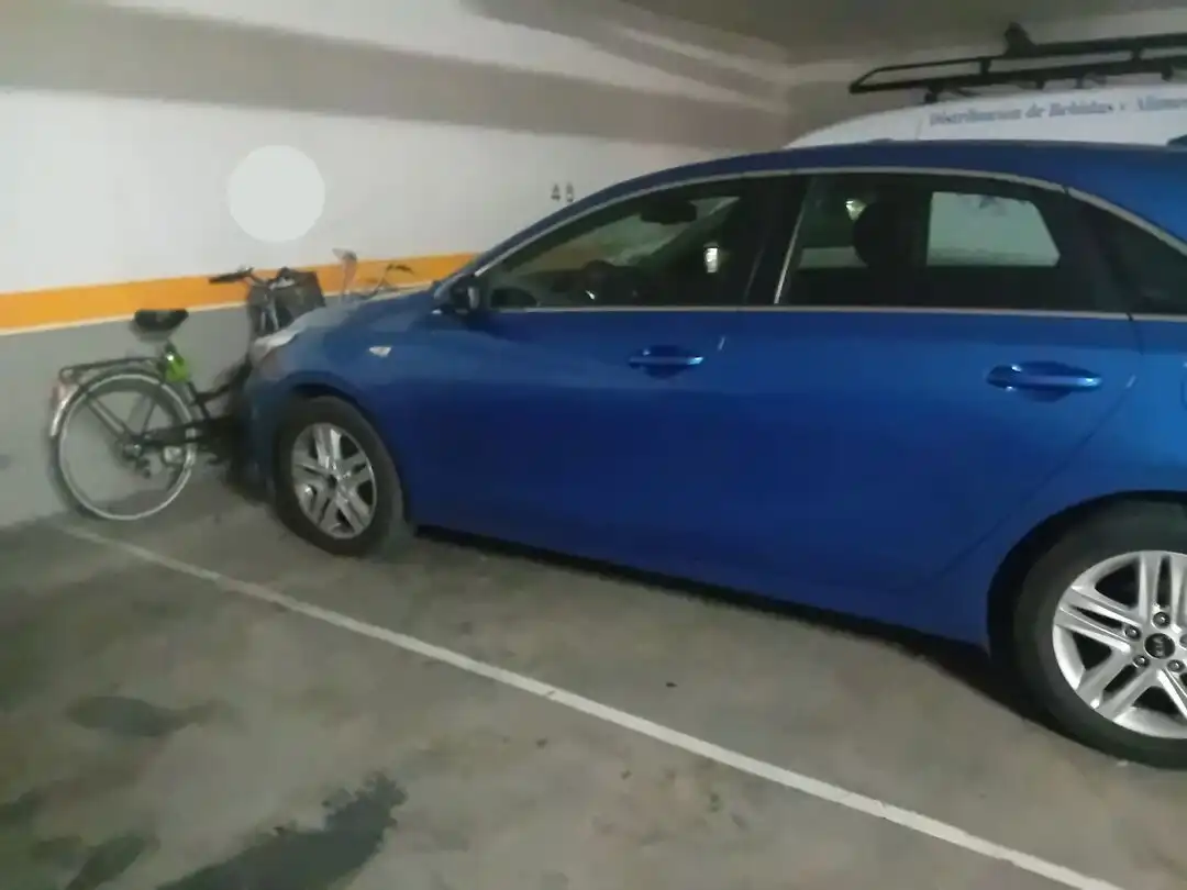 Aparcament de Pis en venda en Portillejo - Valdegastea