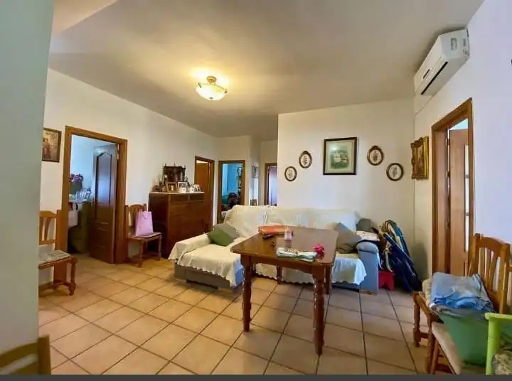 Sala d'estar de Casa o xalet en venda en Álora amb Aire condicionat, Calefacció i Terrassa