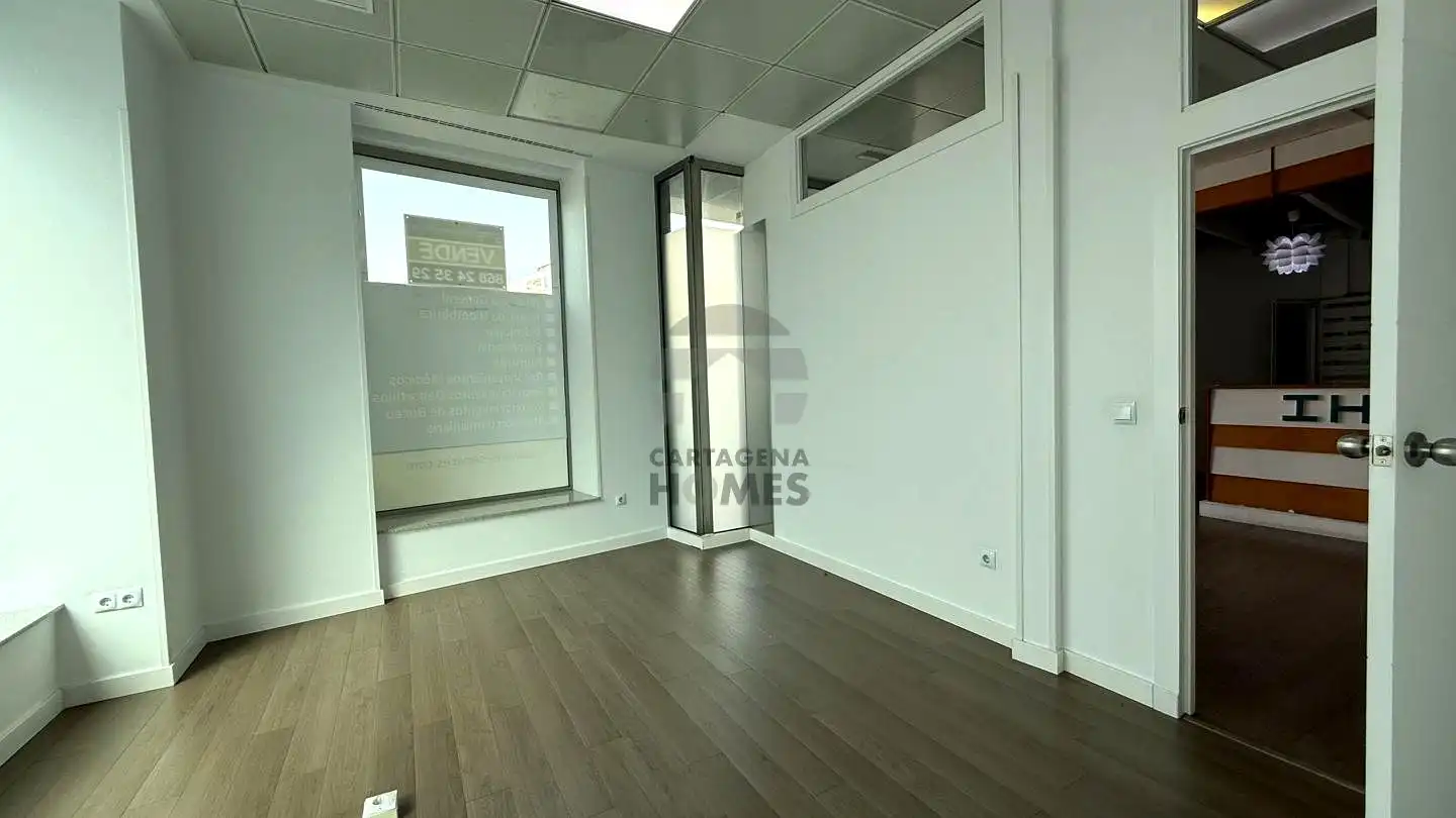 Local en venta en Cartagena con Aire acondicionado