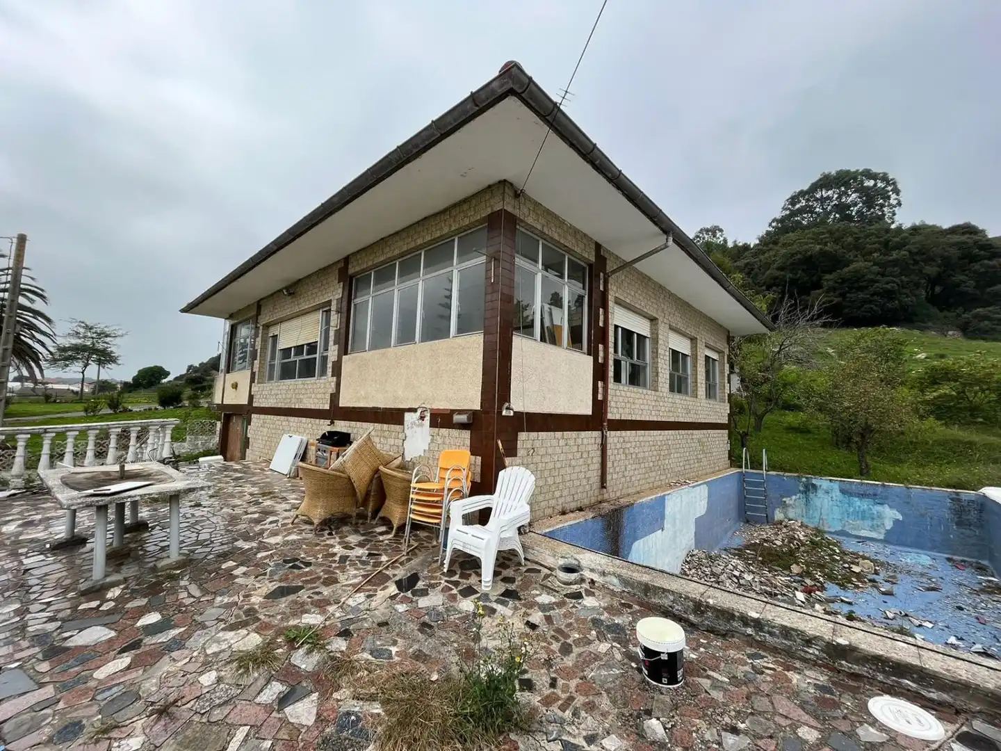 Vista exterior de Casa o xalet en venda en Arnuero amb Terrassa i Traster