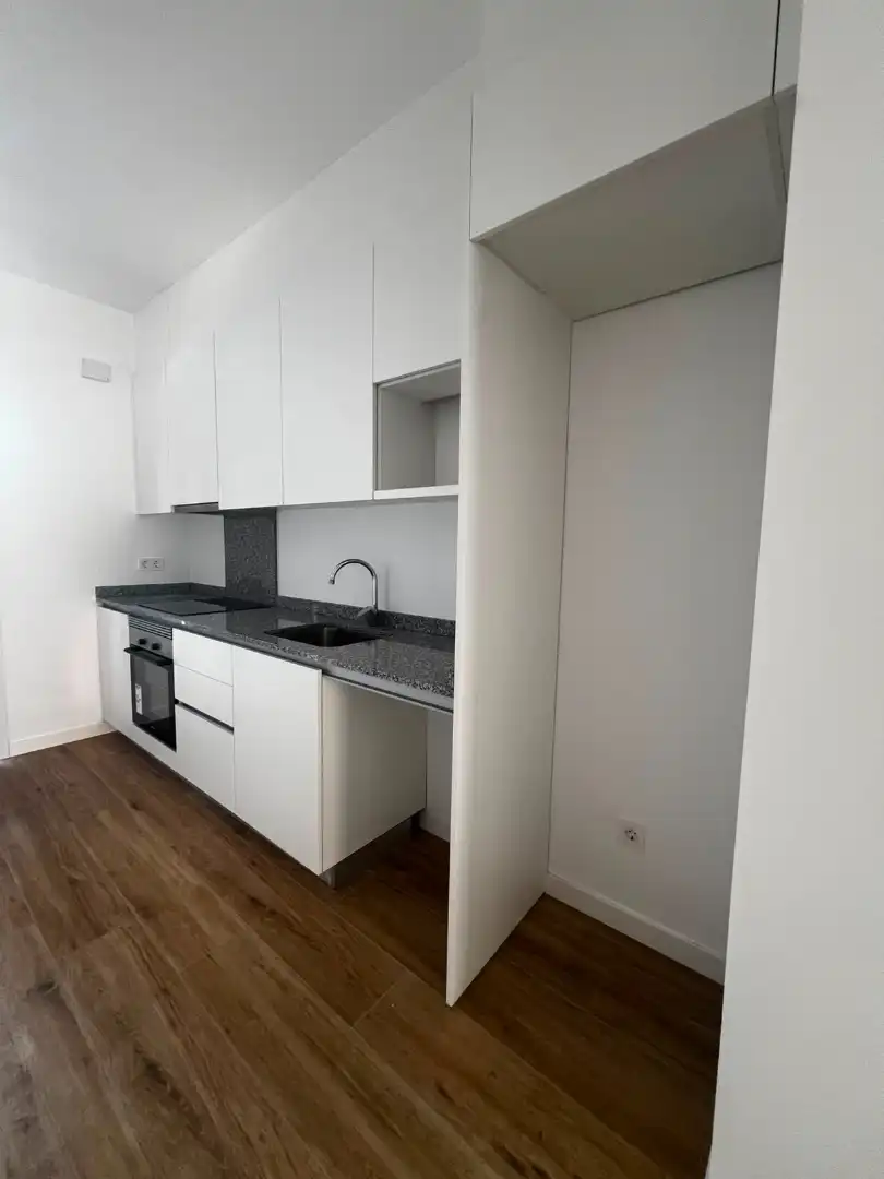 Küche von Wohnung zur Miete in Olot mit Klimaanlage, Heizung und Ofen