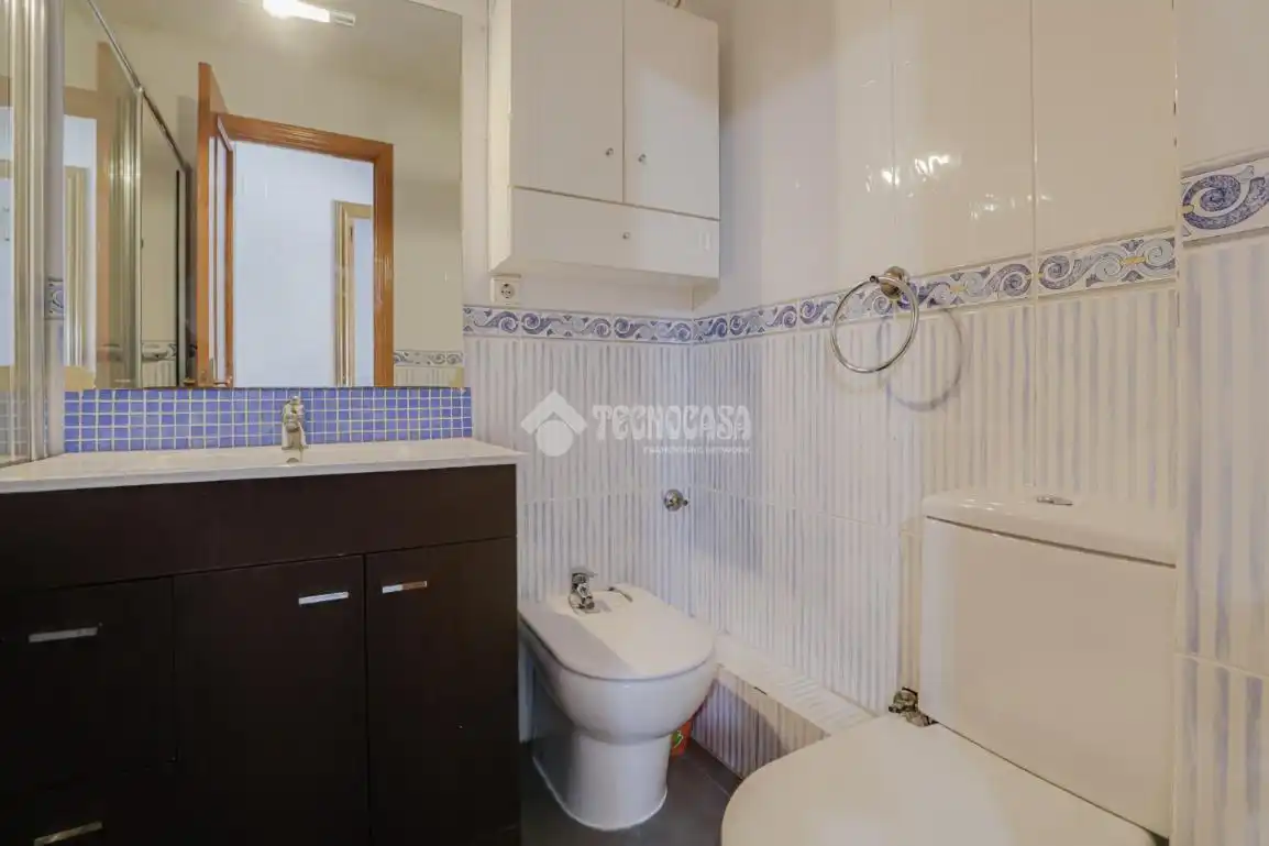 Baño de Piso en venta en Rubí con Calefacción, Parquet y Amueblado