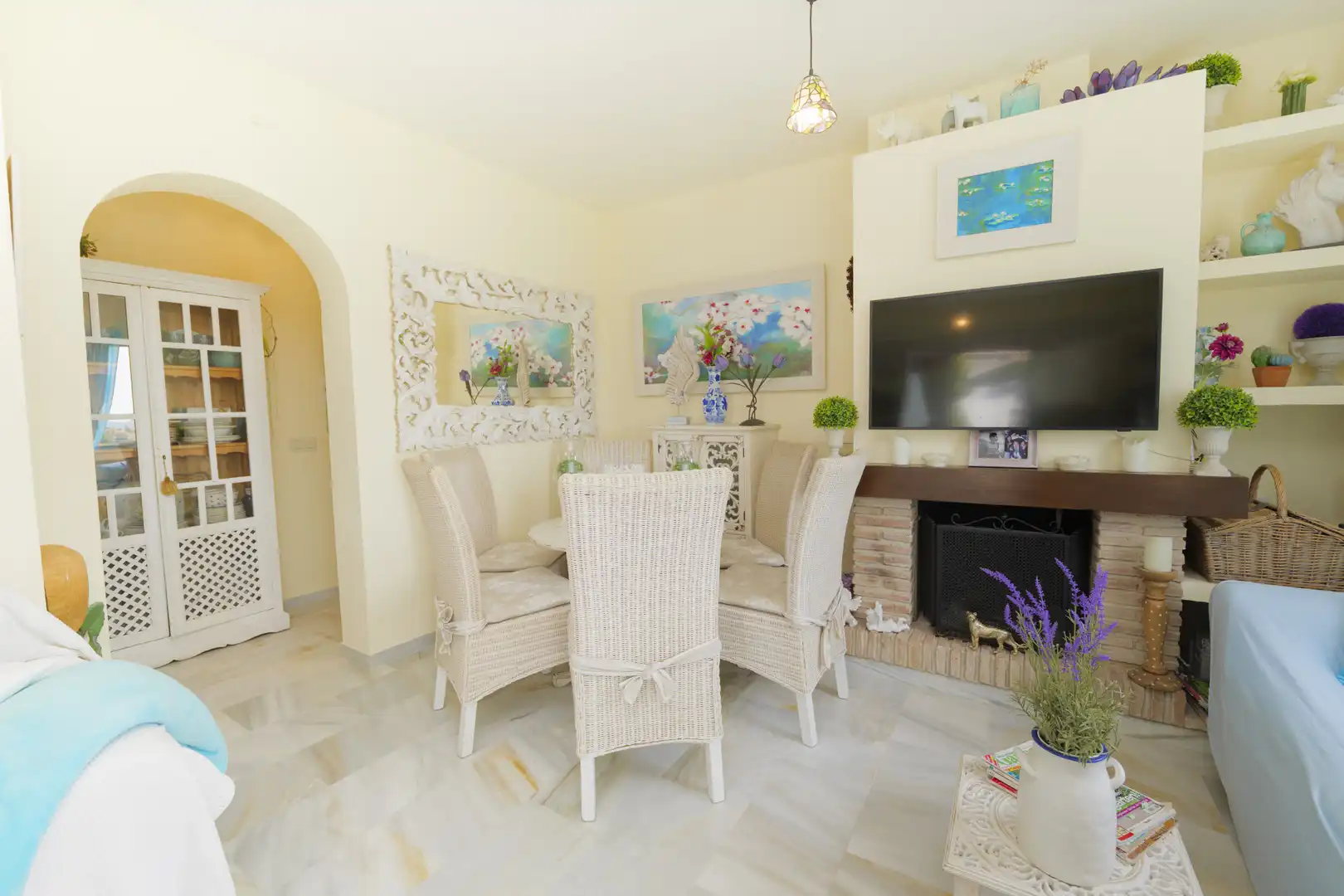Comedor de Piso en venta en Mijas con Terraza, Piscina y Internet
