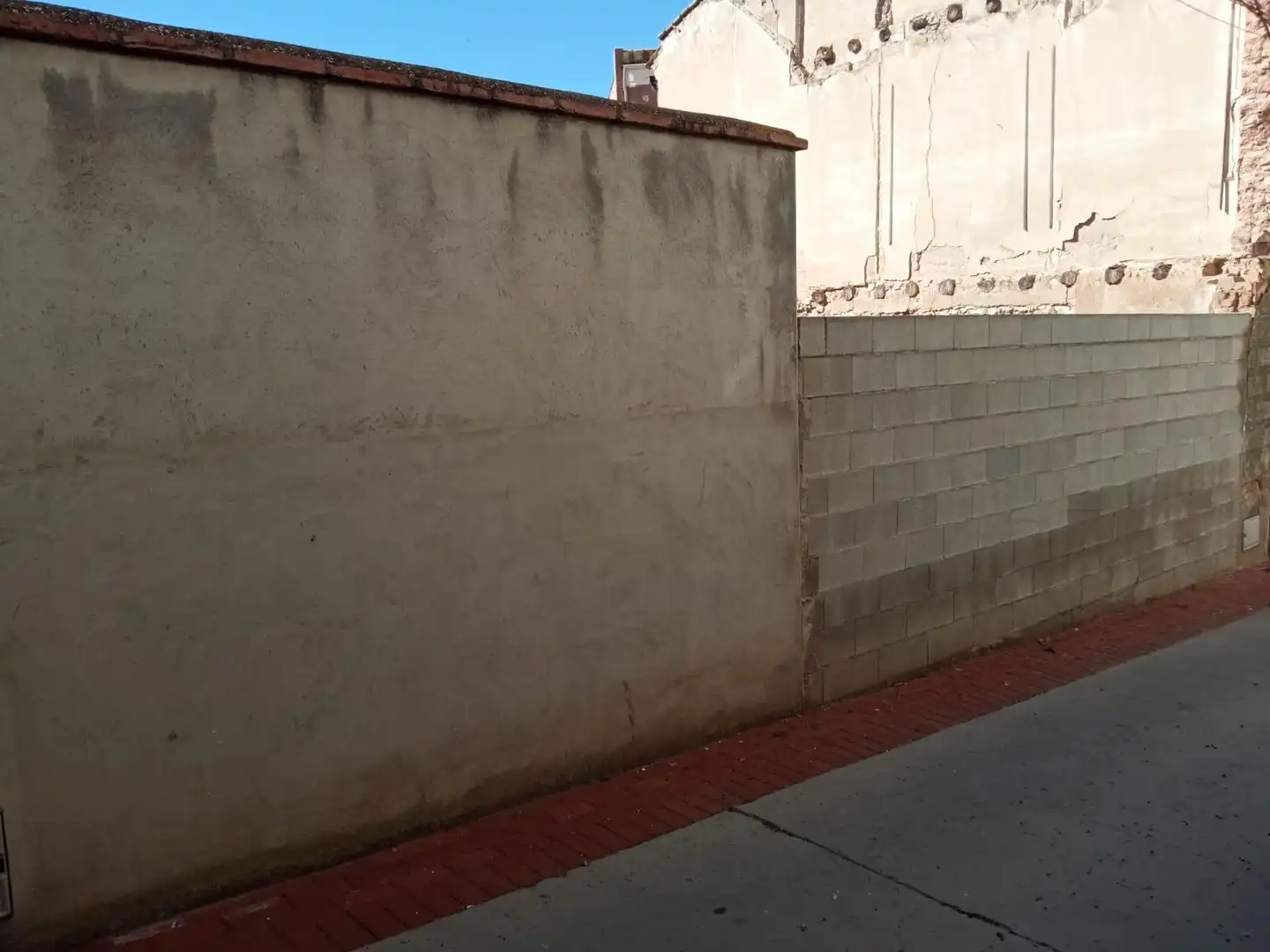 Vista exterior de Terreno en venta en Almunia de San Juan