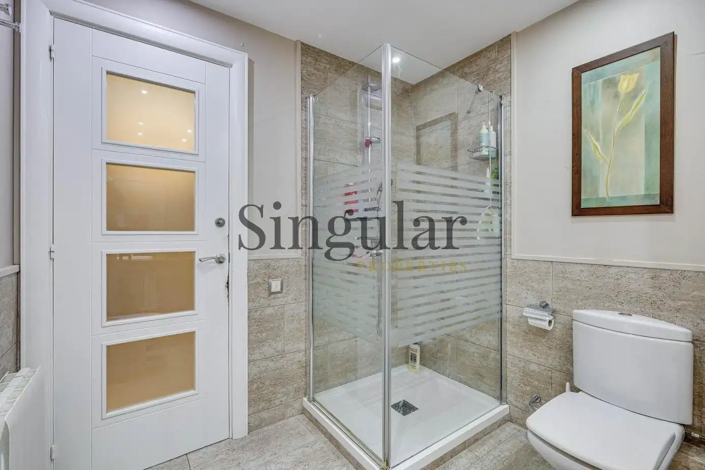Baño de Casa adosada en venta en Barcelona con Aire acondicionado, Calefacción y Terraza