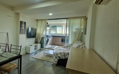 Bedroom of Flat for sale in Benalmádena  with Oven and Community pool