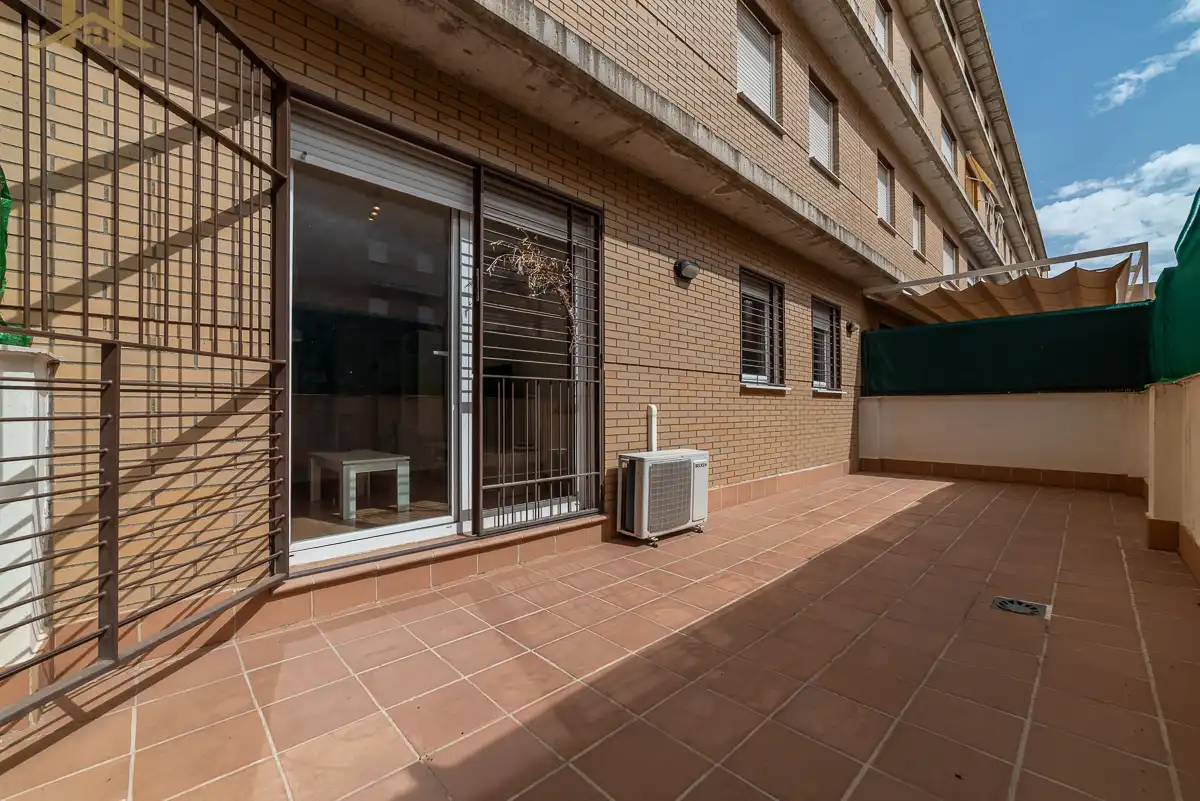 Piso con piscina en venta en Avenida de la Unión Europea 71