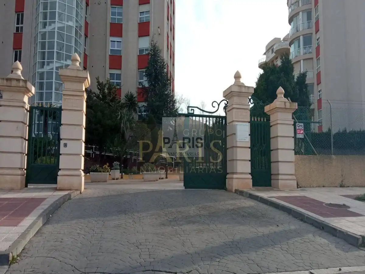 Garaje en venta en Puerta de Hierro, Barrio de la Concepción