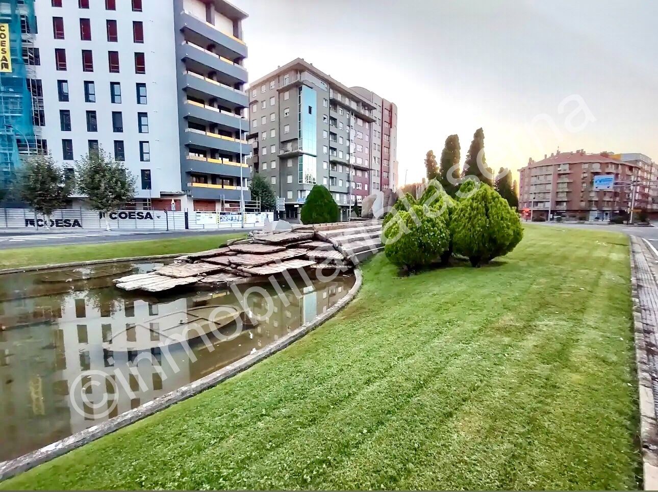 Apartament en venda en León Capital  amb Calefacció, Parquet i Terrassa