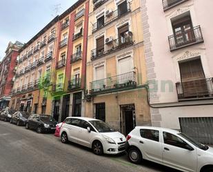 Vista exterior de Estudi en venda en  Madrid Capital amb Aire condicionat, Calefacció i Parquet