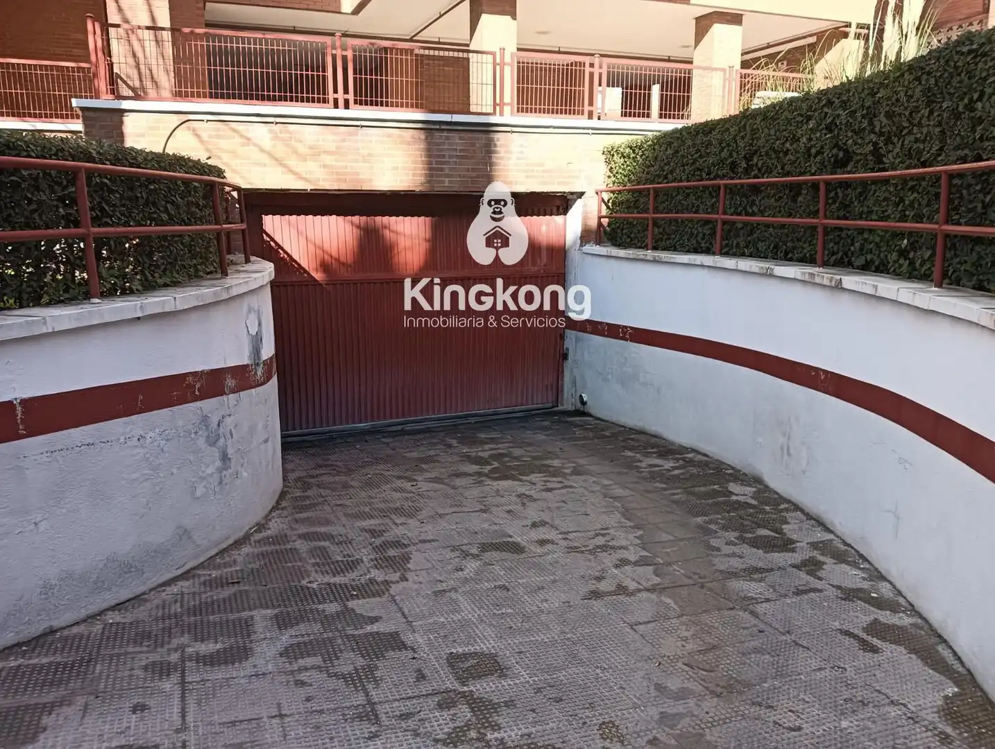 Parking of Flat for sale in Madrid  with Air Conditioner, Heating and Swimming Pool