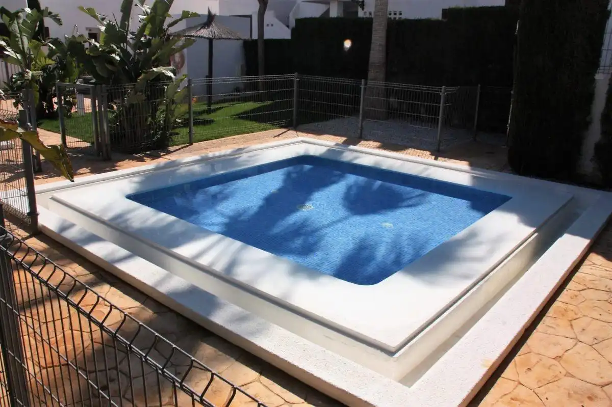 Schwimmbecken von Erdgeschoss zum Verkauf in Pulpí mit Klimaanlage, Terrasse und Möbliert