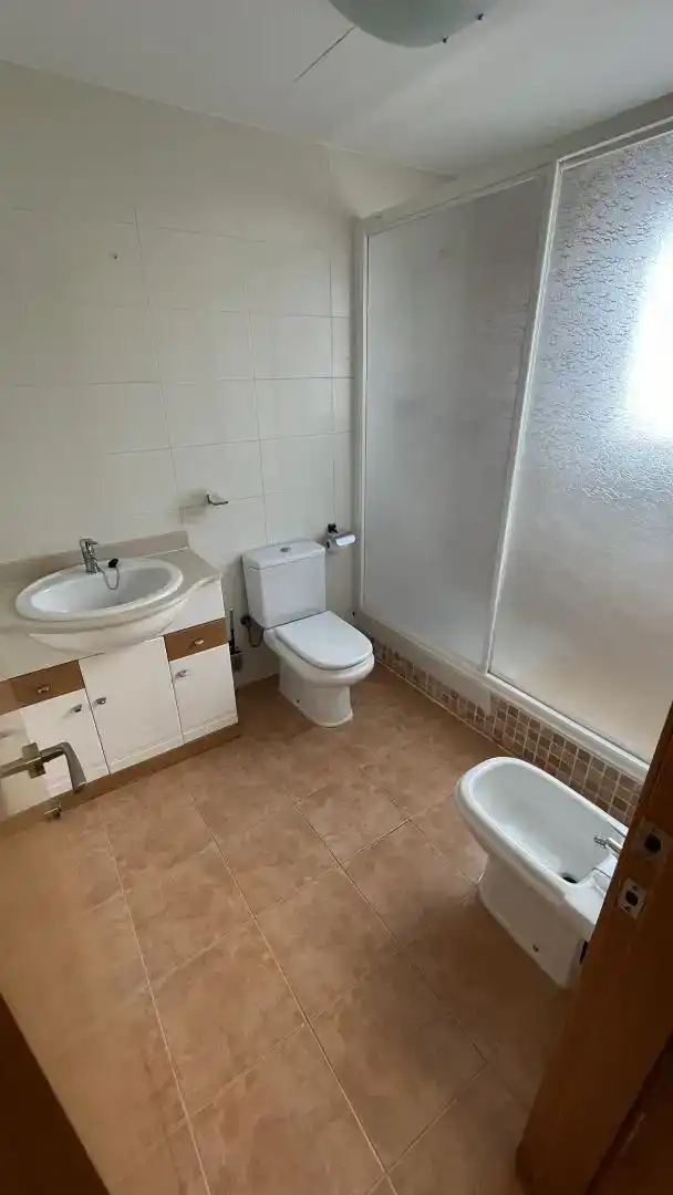 Bathroom of Flat for sale in Talayuelas  with Storage room and Balcony