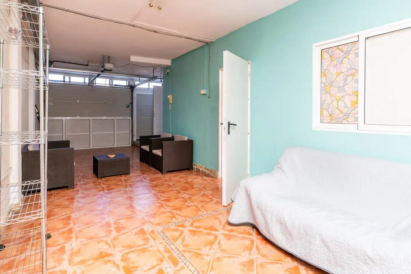 Einfamilien-Reihenhaus zum Verkauf in Santa Pola mit Klimaanlage, Privatgarten und Terrasse