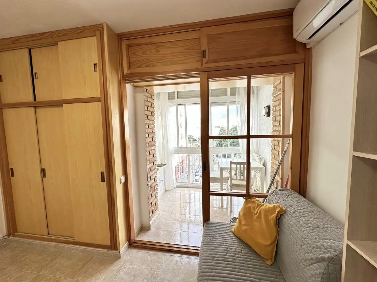 Apartment with pool for sale in Calle Luis Vives, imagen 4