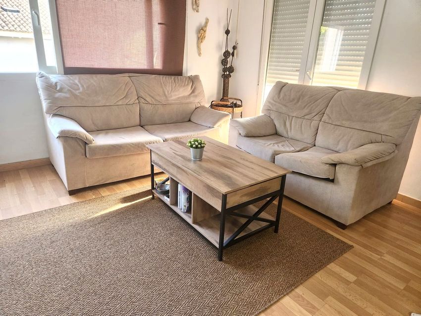 Sala d'estar de Casa o xalet en venda en Godelleta amb Aire condicionat, Jardí privat i Terrassa