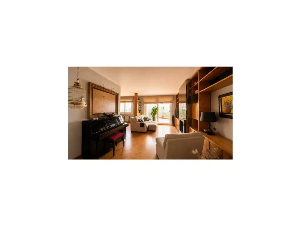 Wohnung zur Miete in Avenida Montserrat, Centre