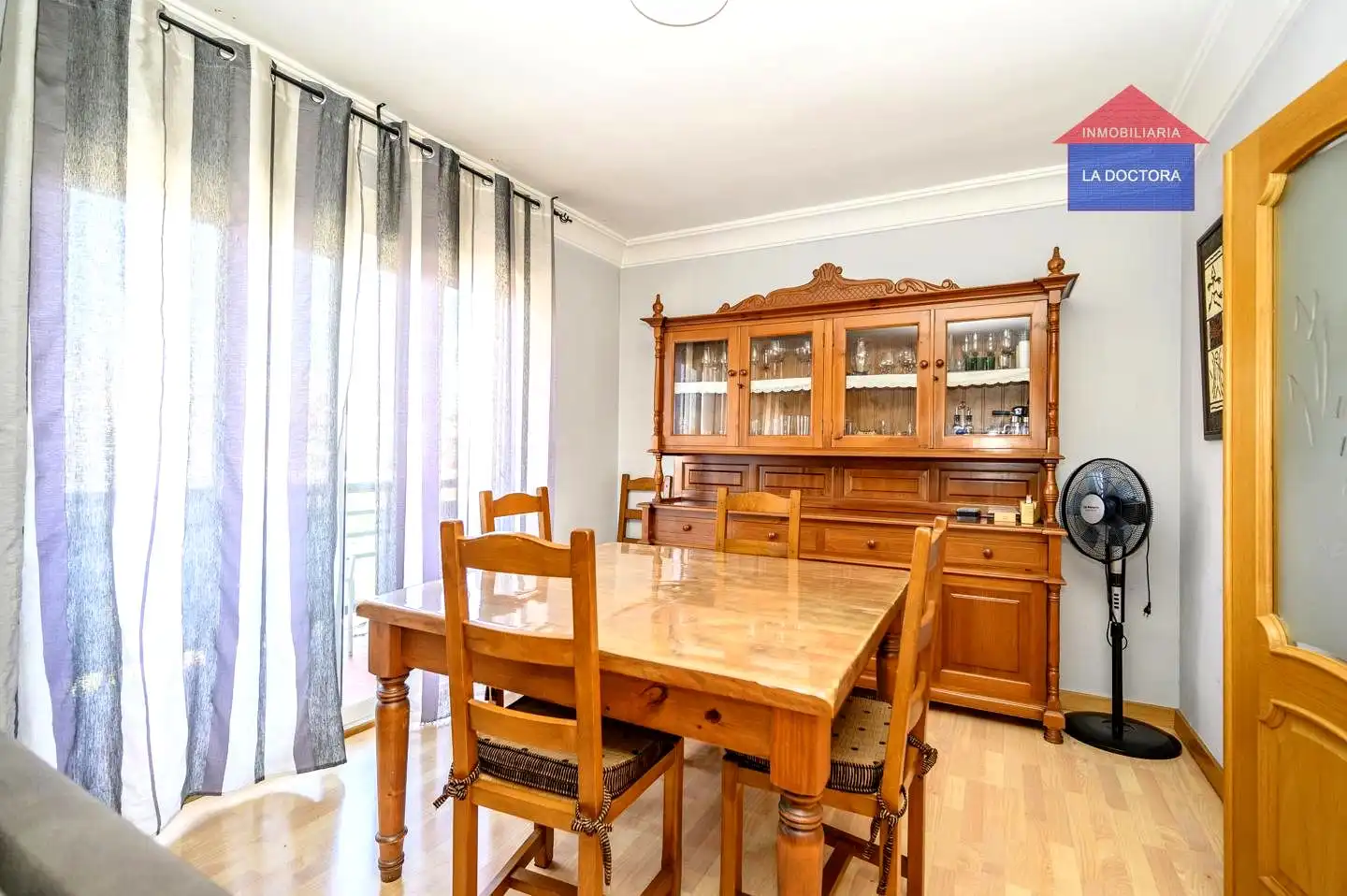 Comedor de Piso en venta en Navalcarnero con Calefacción, Terraza y Trastero