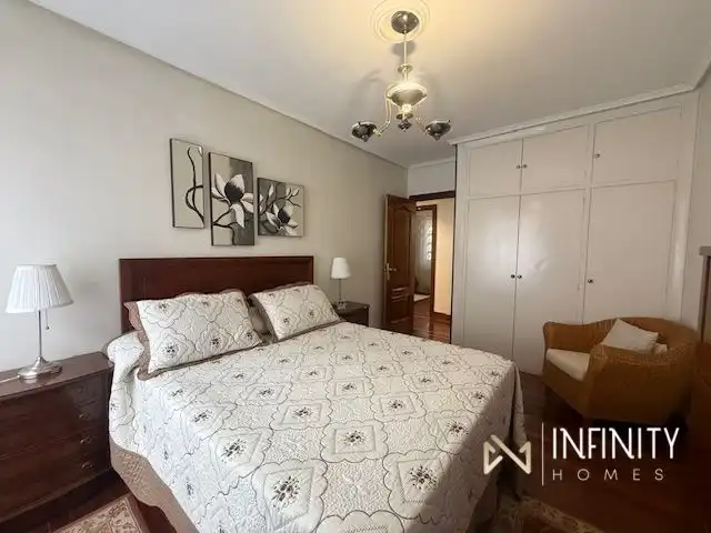 Bedroom of Flat for rent in Getxo   with Heating