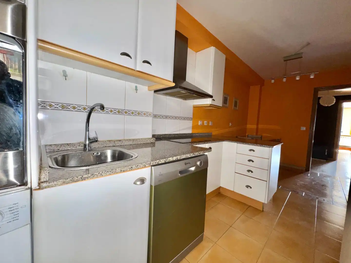 Cuina de Apartament de lloguer en Ponferrada amb Calefacció, Parquet i Traster