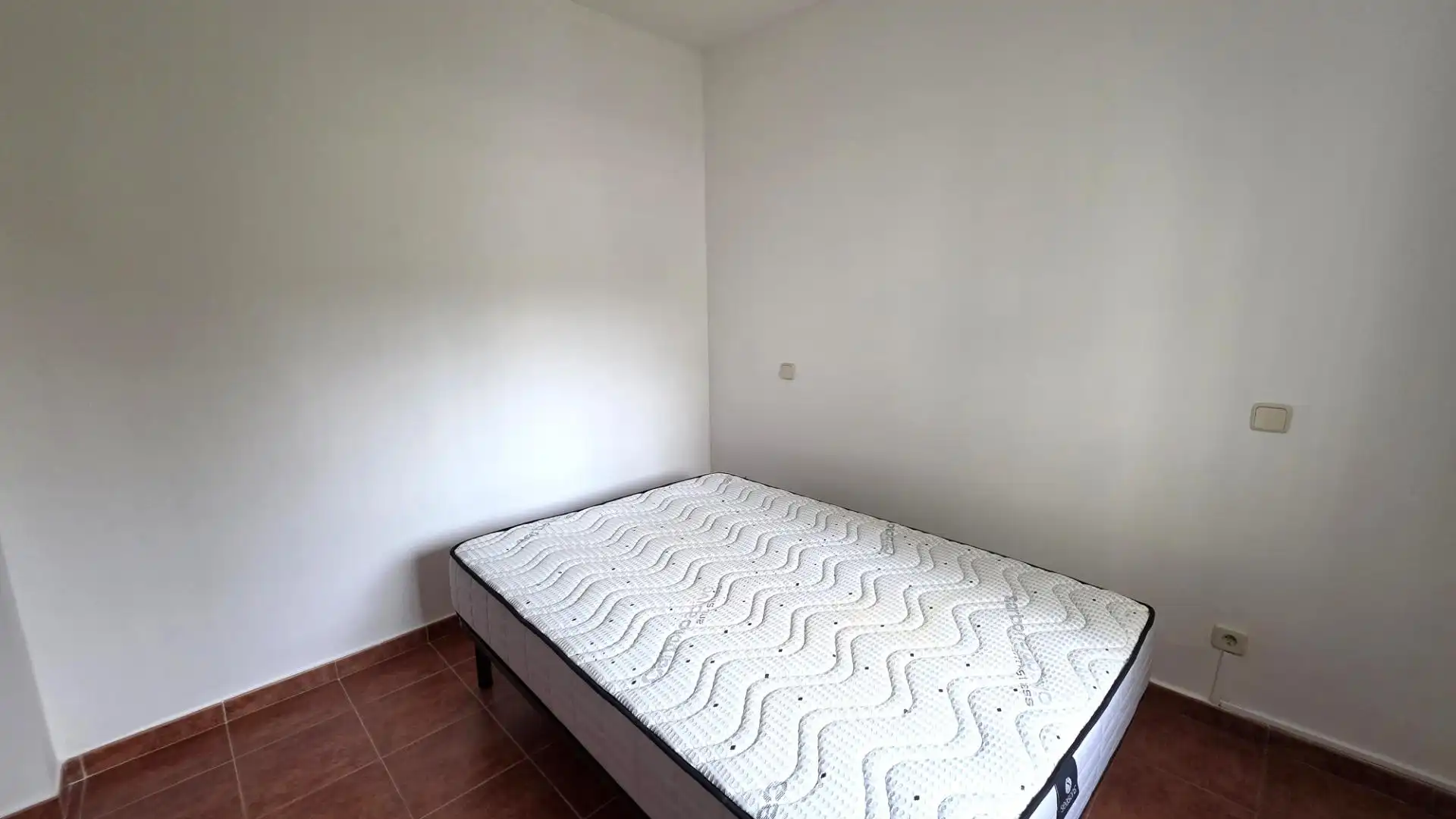 Dormitori de Pis en venda en Valdeolmos-Alalpardo amb Aire condicionat, Jardí privat i Terrassa