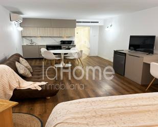 Living room of Loft for sale in  Valencia Capital  with Air Conditioner, Parquet flooring and Furnished