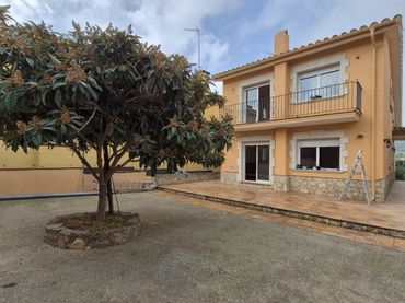 Villa con giardino in vendita a Mont-ras