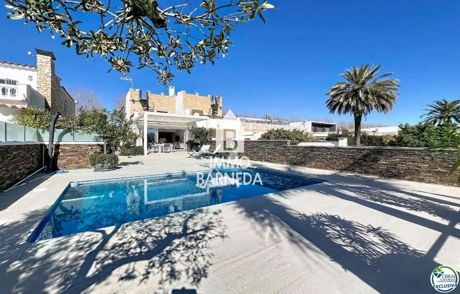Exterior view of Houses for sale in Empuriabrava  with Air Conditioner, Terrace and Swimming Pool