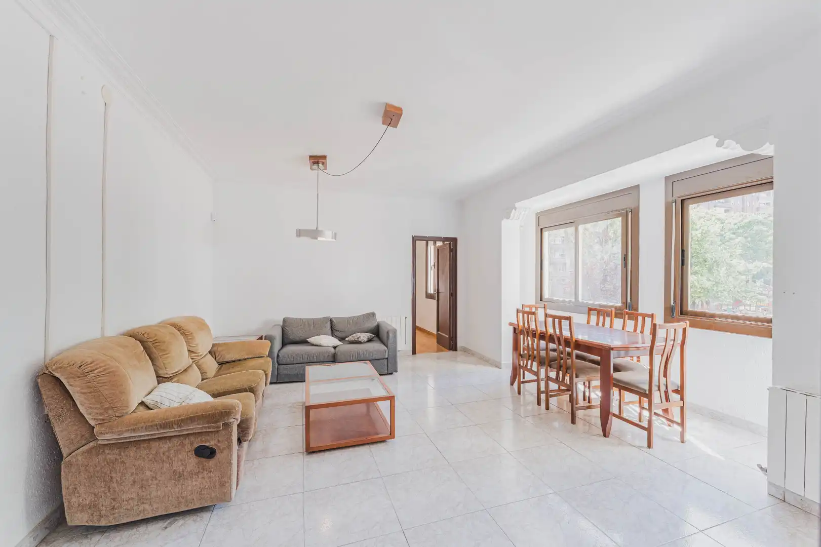 Sala de estar de Piso en venta en Barcelona con Calefacción, Parquet y Horno